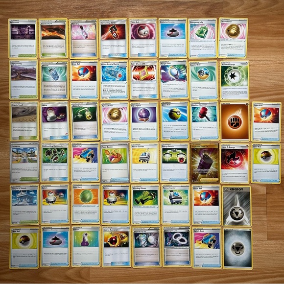 Lot of 450 Pokemon Trading Card Collection - Picture 10 of 16